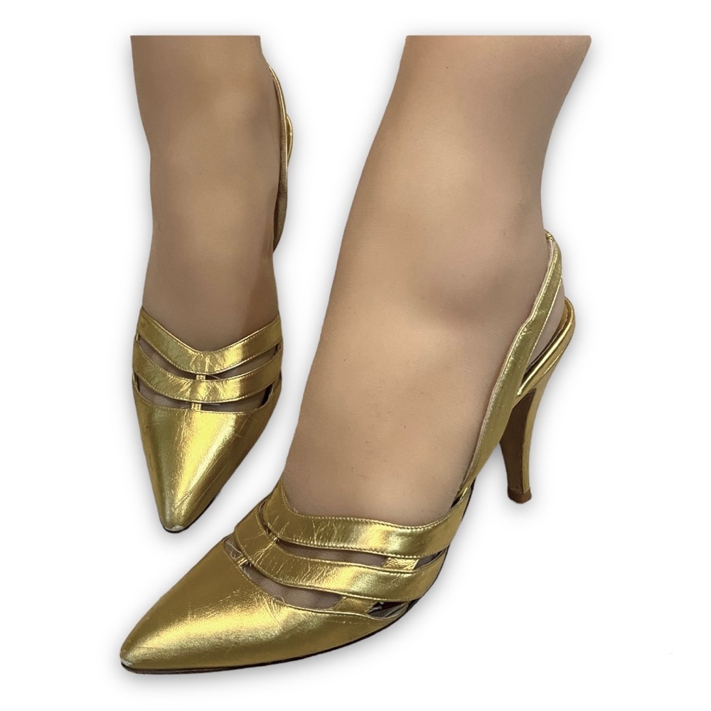 Vintage Manolo Blahnik Gold Slingback Point Toe Gold Pump Heels Shoes